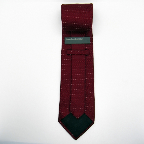 Perry Ellis Portfolio Mens Tie - Red w/Geometric - Picture 4 of 9
